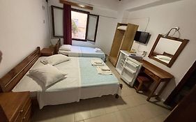 Stelios Rooms To Rent